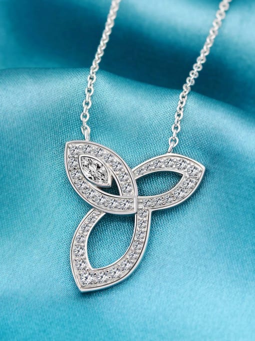 White (including chain) [P 0746] 925 Sterling Silver High Carbon Diamond Flower Dainty Necklace